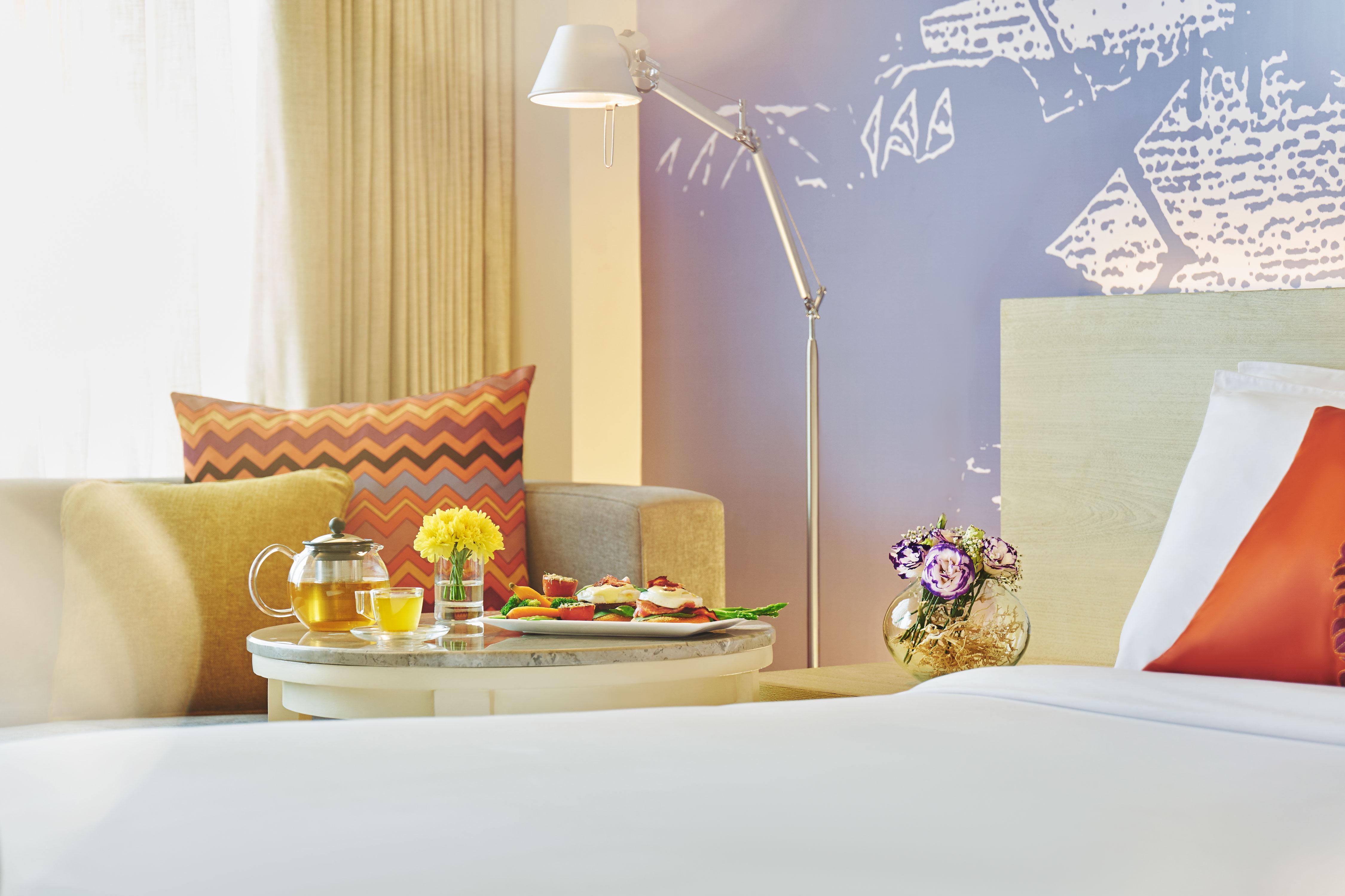 Vivanta Kolkata Em Bypass Kültér fotó A room at the hotel
